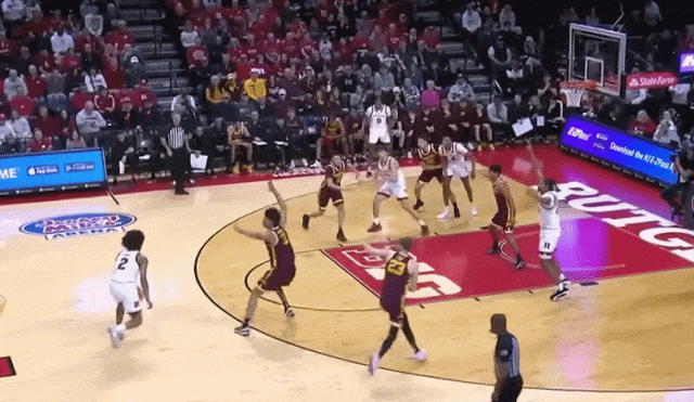 om, 哈珀在训练 om, 哈珀在训练