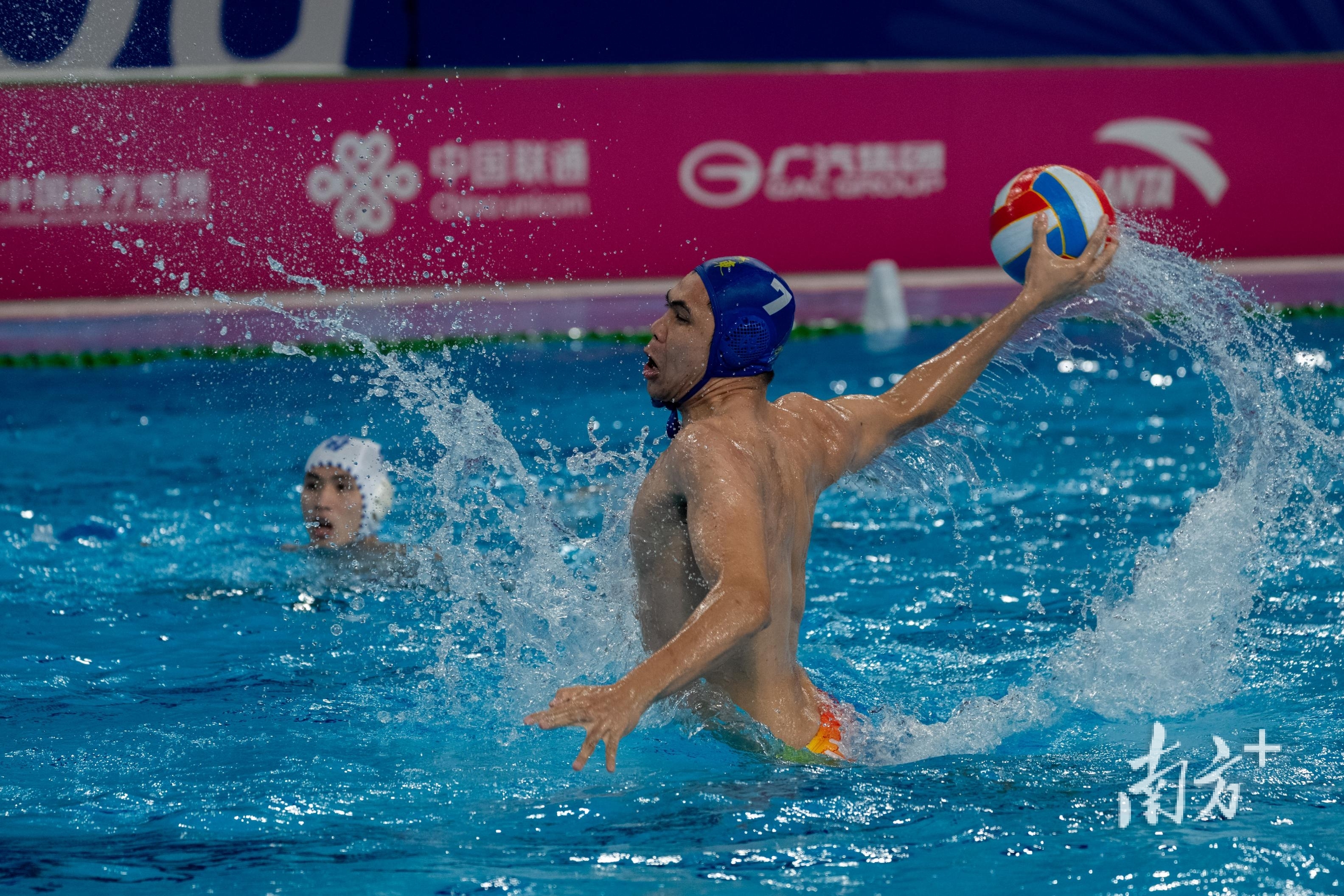 span, 随着比赛深 span, 随着比赛深