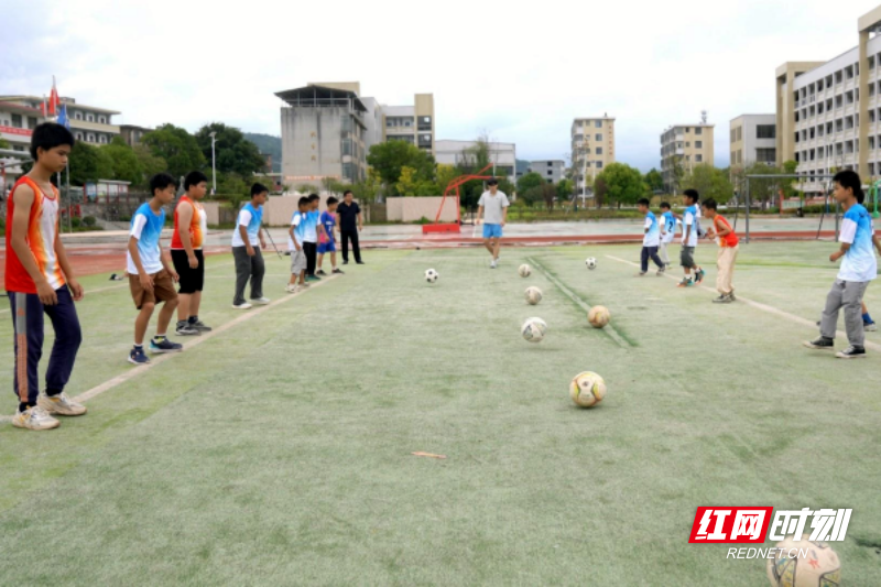 地站起来继 地站起来继